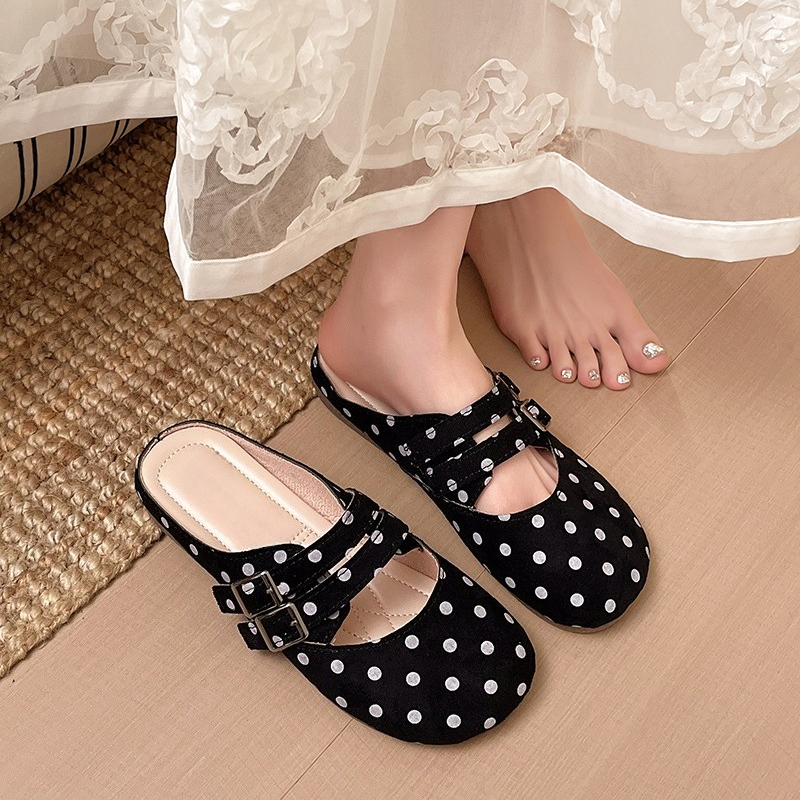 Women'S Fashion For Summer 2026 - Polka Dot Flat Flops for Women